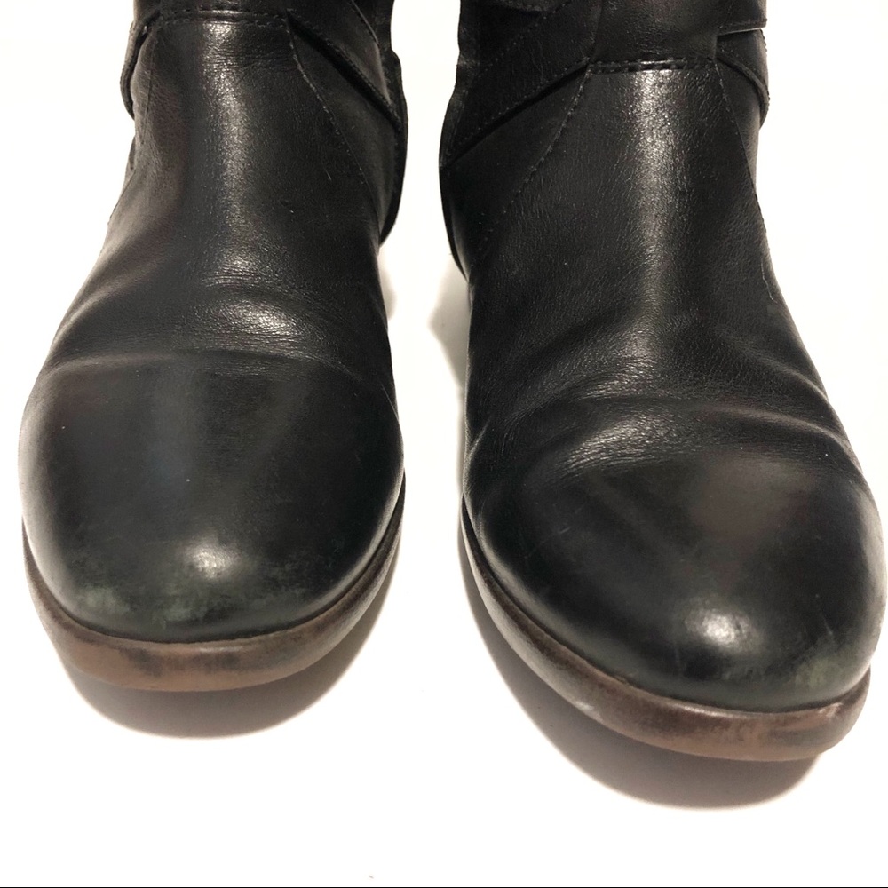 UGG Australia 'Beryl' Riding Boot - Picture 4 of 9